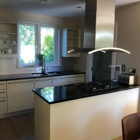 3 Mountain View * Kenmare